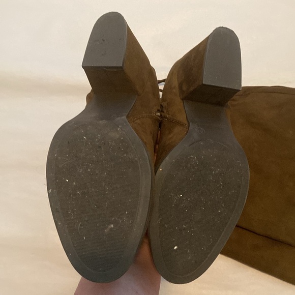 KNEE-HIGH BOOTS IN X-WIDE CALF - Picture 7 of 10